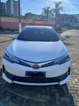 TOYOTA ETIOS 1.5 PLATINUM SEDAN 16V FLEX 4P AUTOMÁTICO TOYOTA ETIOS 1.5 PLATINUM SEDAN 16V FLEX 4P AUTOMÁTICO